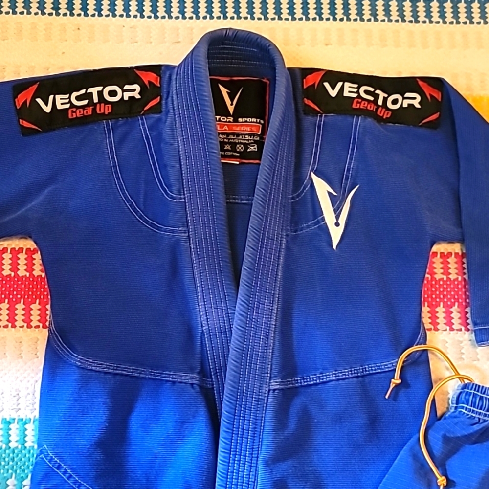 Jiu-jitsu suit